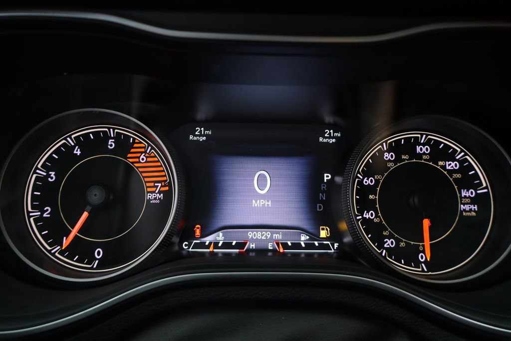 Used 2020 Jeep Cherokee Limited image 15