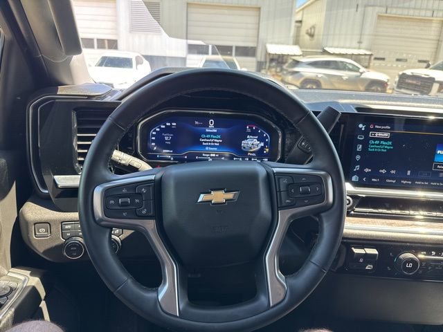 Used 2024 Chevrolet Silverado 2500 LTZ AWD/4WD image 18