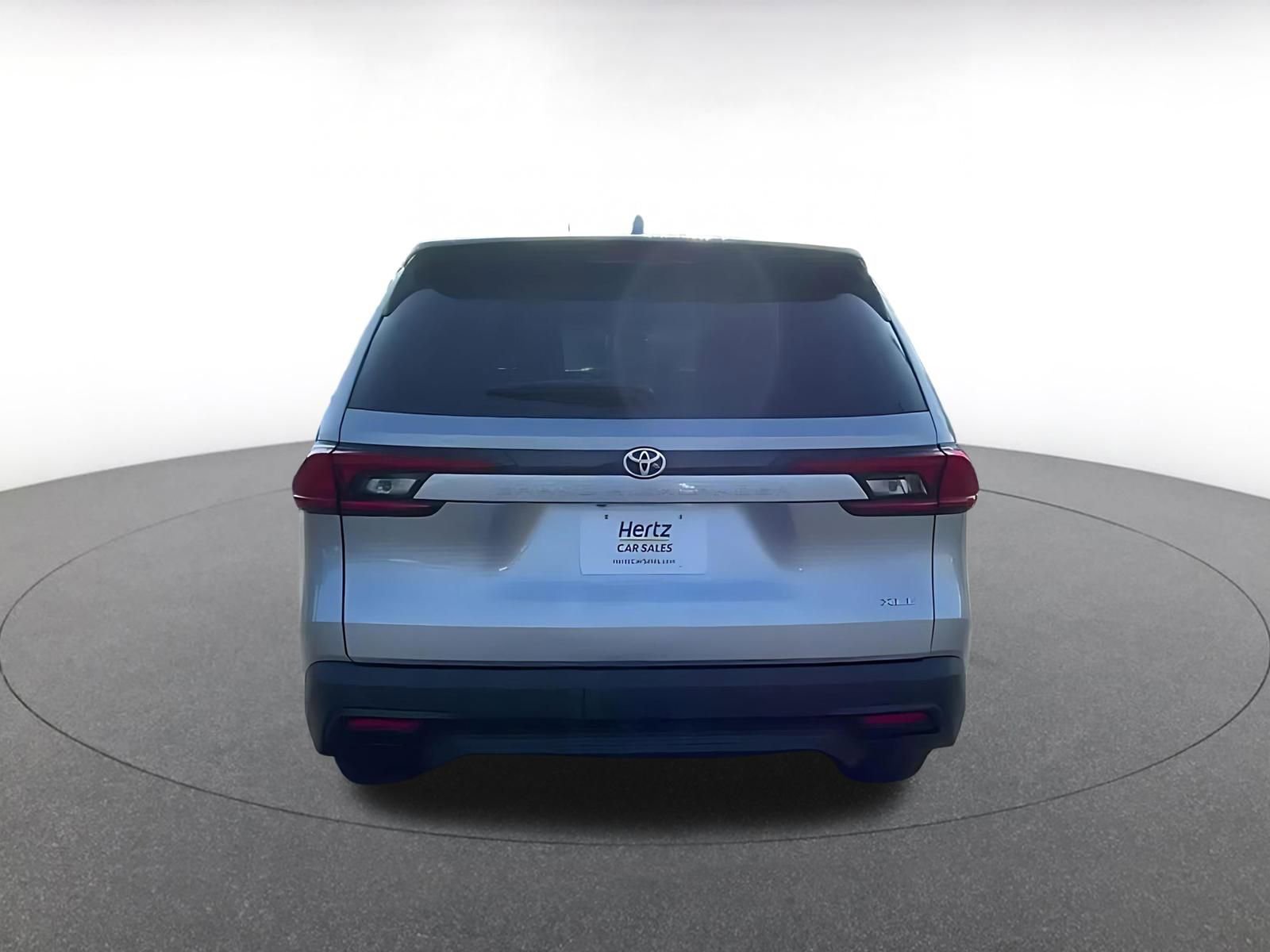 Used 2025 Toyota Grand Highlander FWD image 12