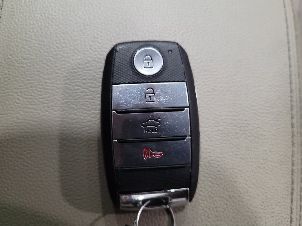 Used 2017 Kia Optima EX FWD image 32