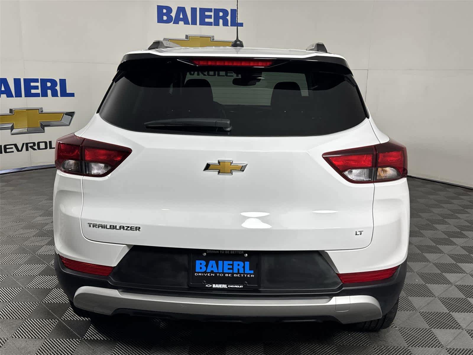 Certified 2023 Chevrolet TrailBlazer LT w/ Convenience Package FWD image 4