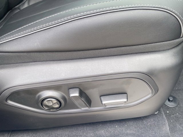 New 2025 Jeep Grand Cherokee Overland image 29