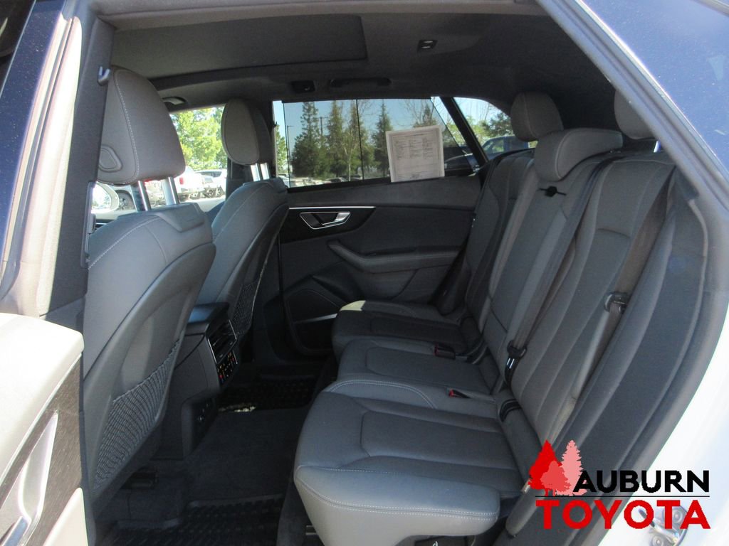 Used 2022 Audi Q8 Premium Plus image 24