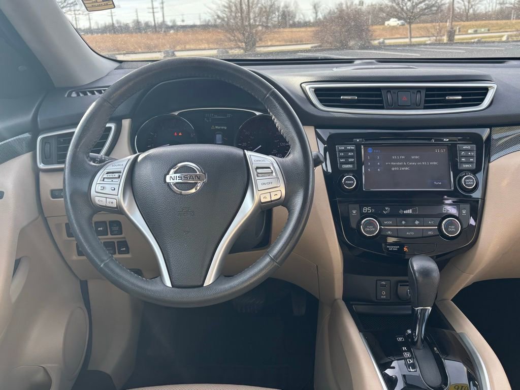 Used 2016 Nissan Rogue SL w/ SL Premium Package image 23