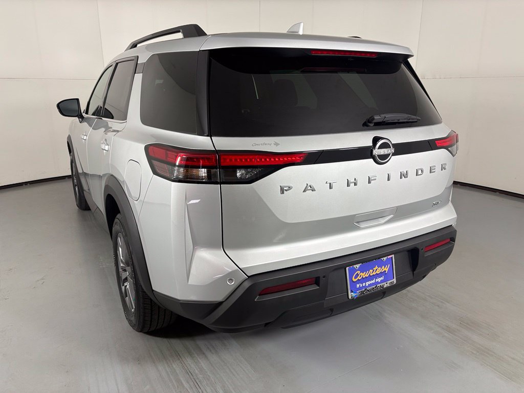 Used 2024 Nissan Pathfinder SV FWD image 6