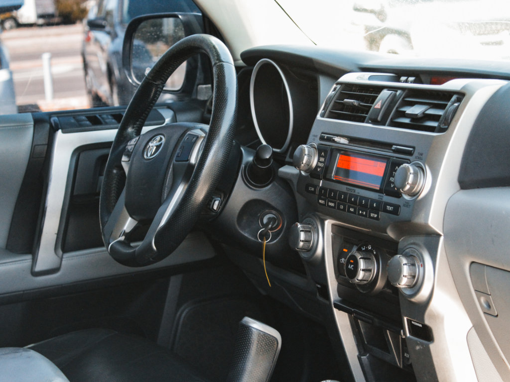 Used 2011 Toyota 4Runner SR5 w/ Premium Pkg w/Leather AWD/4WD image 29