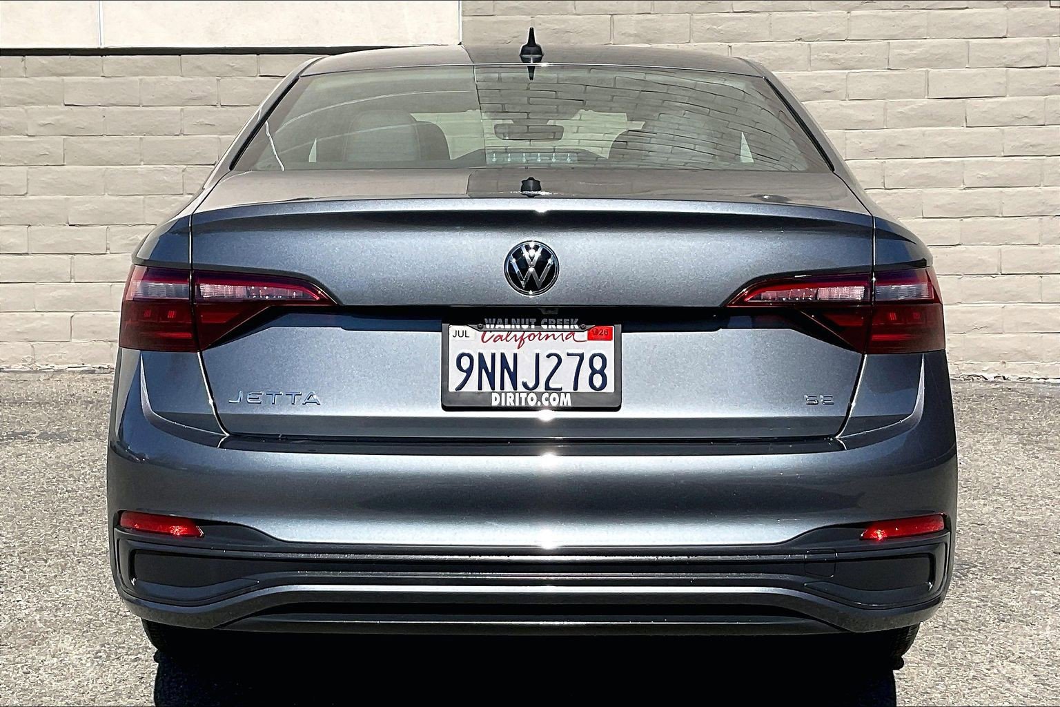 Certified 2024 Volkswagen Jetta SE w/ Panoramic Sunroof Package image 3