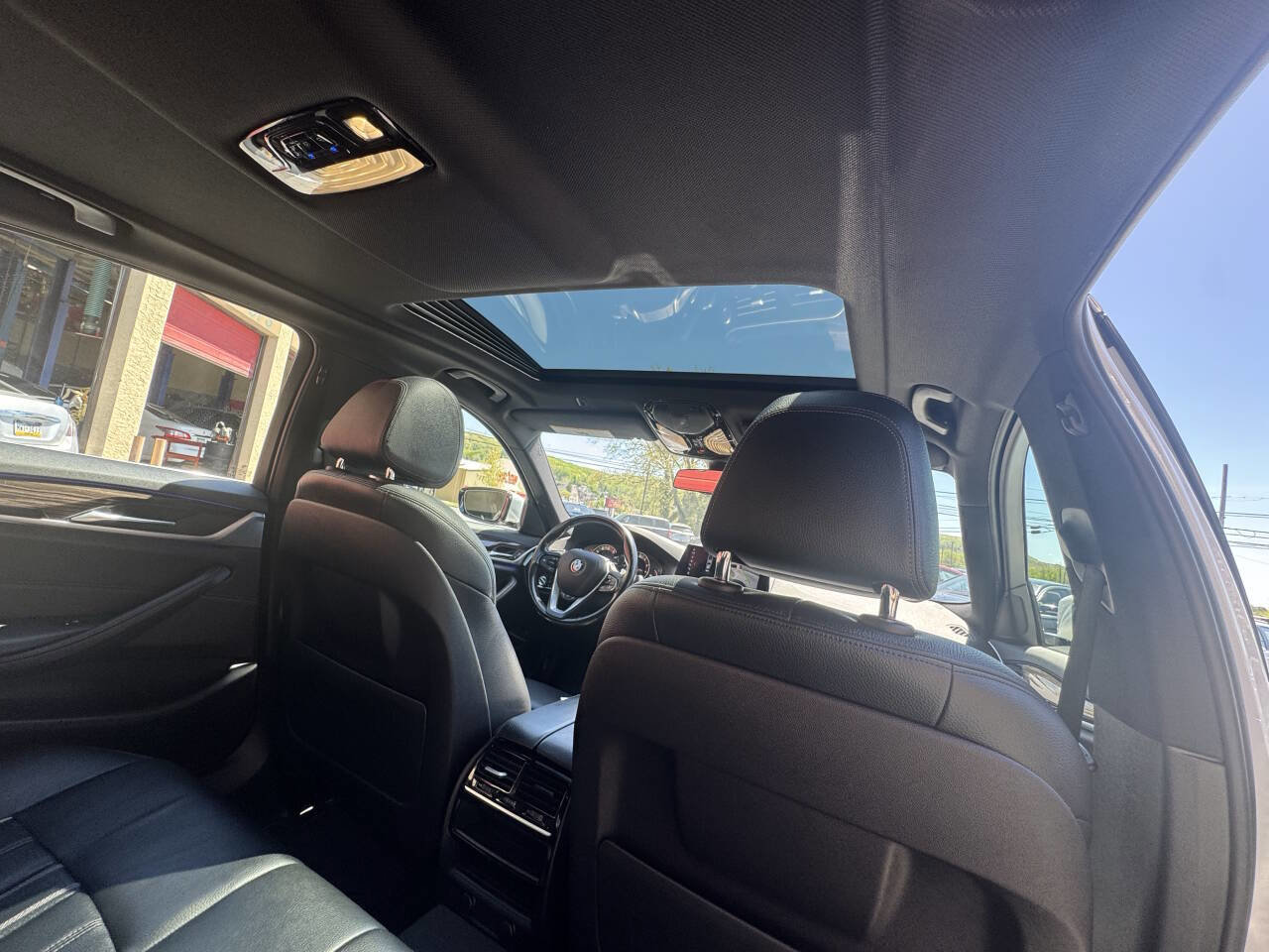 Used 2018 BMW 540i xDrive AWD/4WD image 22