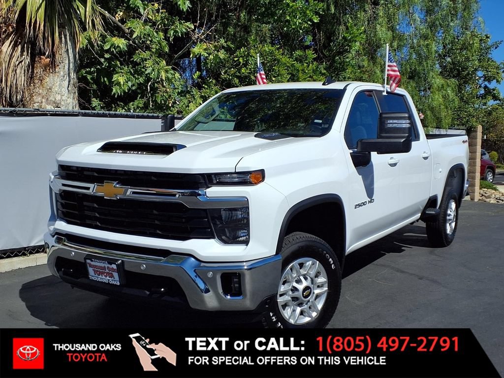 Used 2025 Chevrolet Silverado 2500 LT w/ Safety Package AWD/4WD image 1