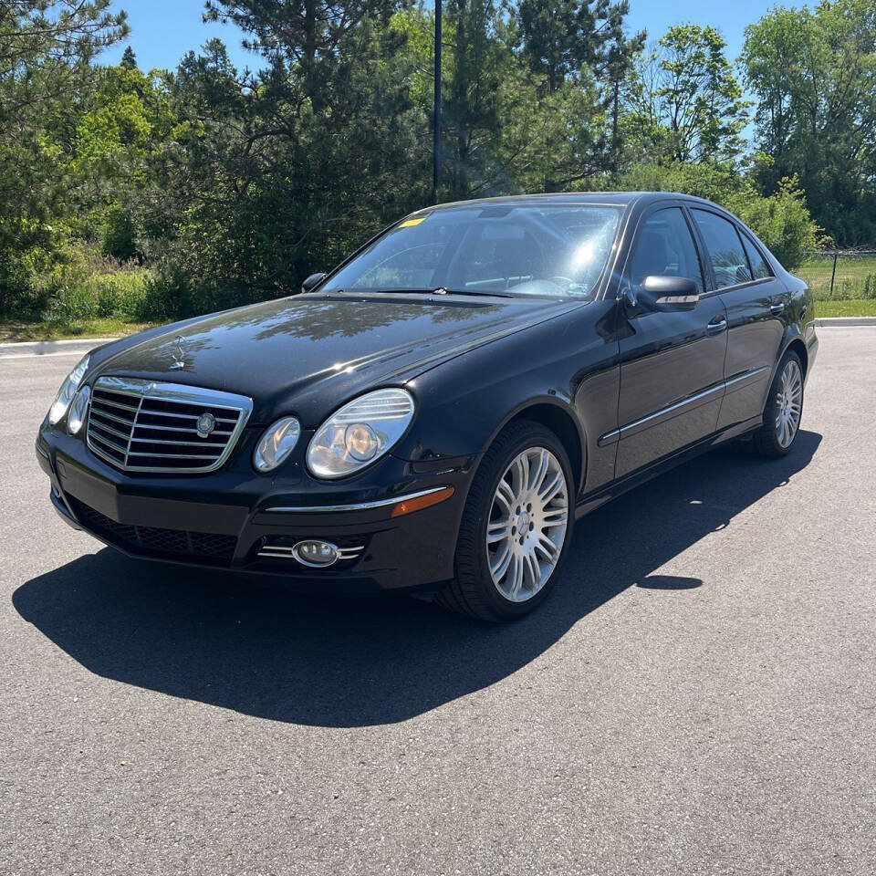 Used 2007 Mercedes-Benz E 550 Sedan image 2