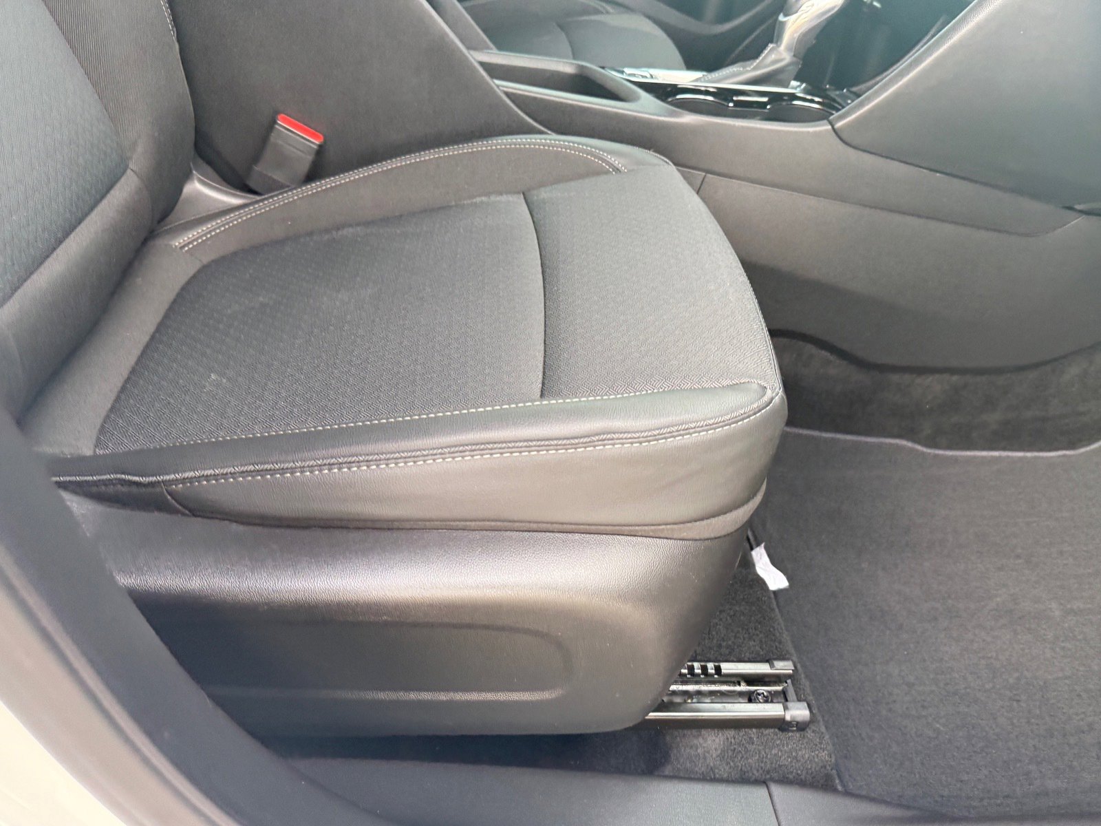 Used 2022 Buick Encore GX Select w/ Advanced Technology Package image 12