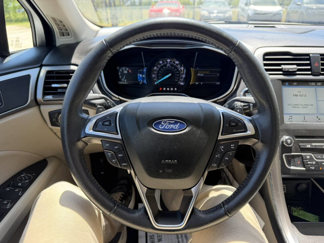 Used 2018 Ford Fusion SE w/ Fusion SE Technology Package FWD image 28