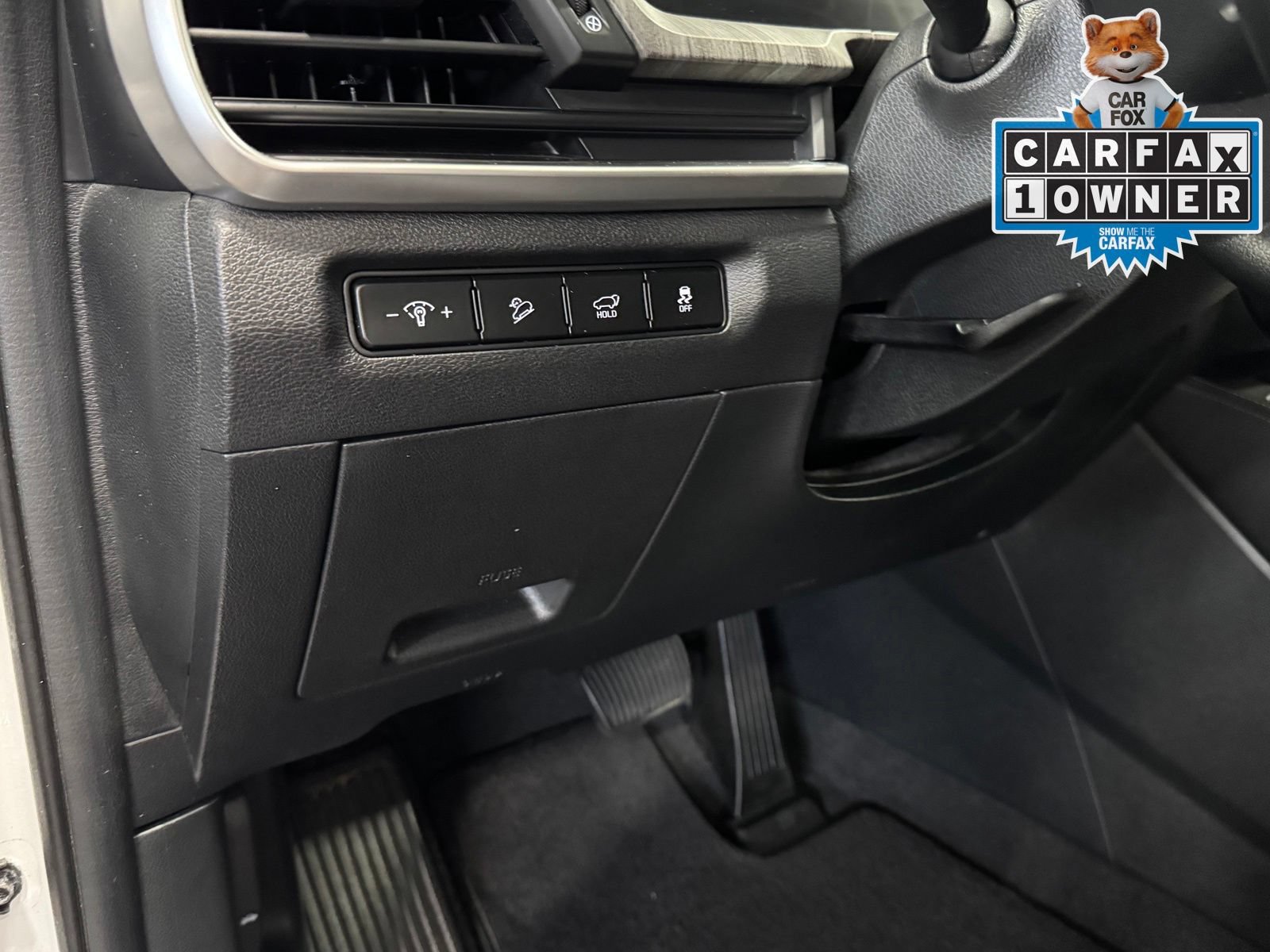 Used 2023 Kia Telluride EX w/ EX Captain's Chair Package FWD image 19
