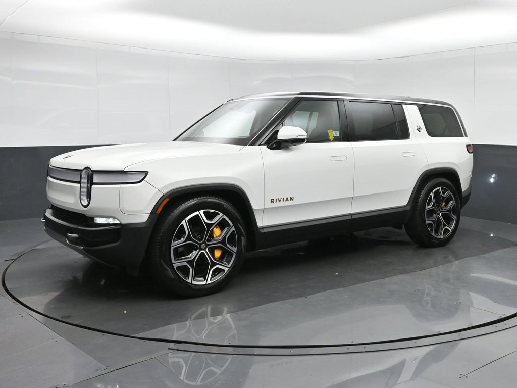 Used 2023 Rivian R1S Launch Edition image 3