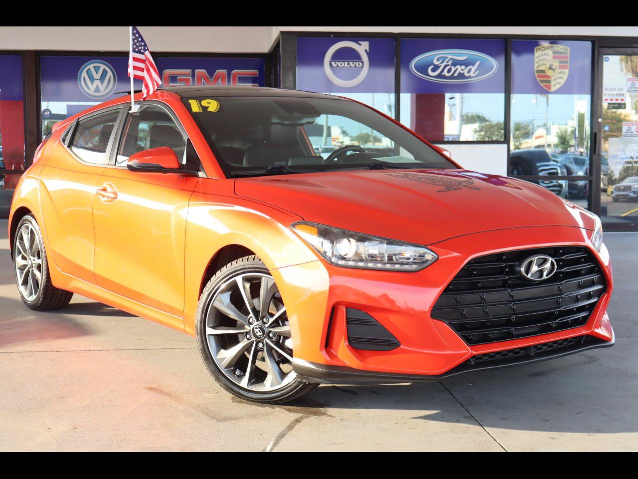 Used 2019 Hyundai Veloster 2.0 Premium FWD image 1