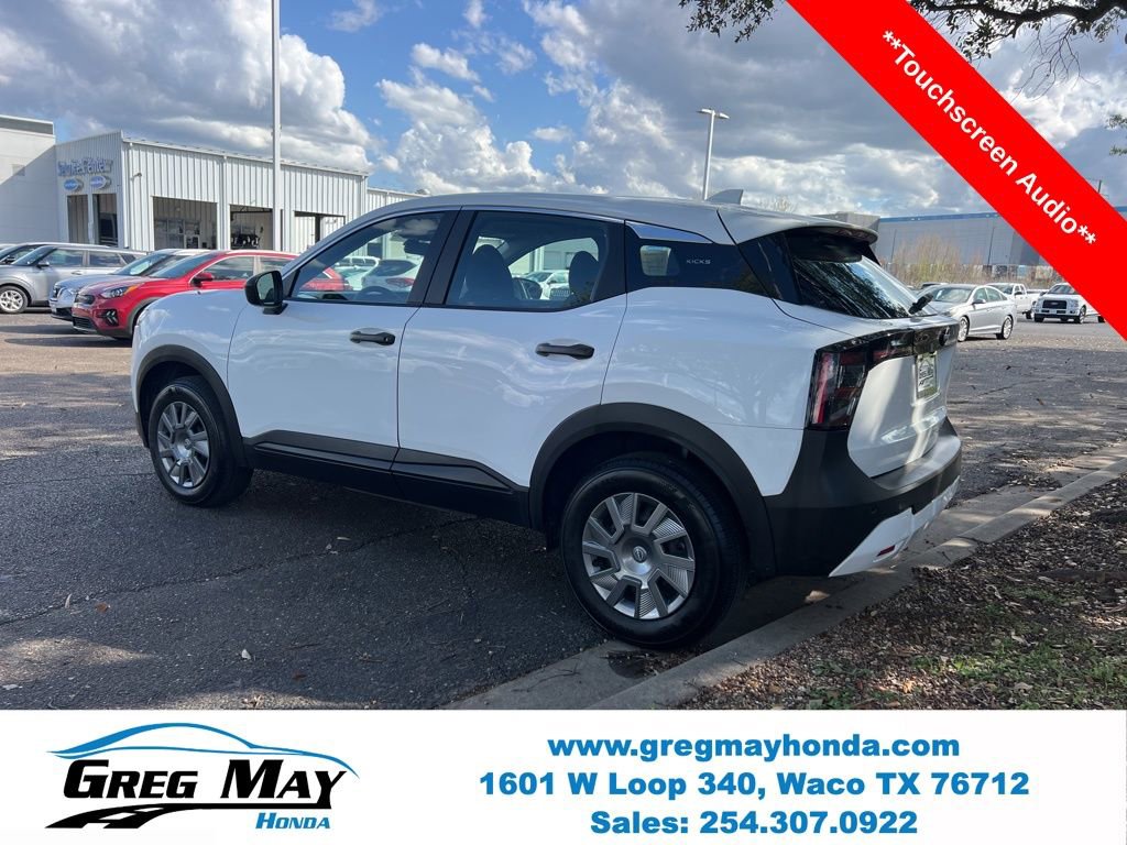 Used 2025 Nissan Kicks S image 5