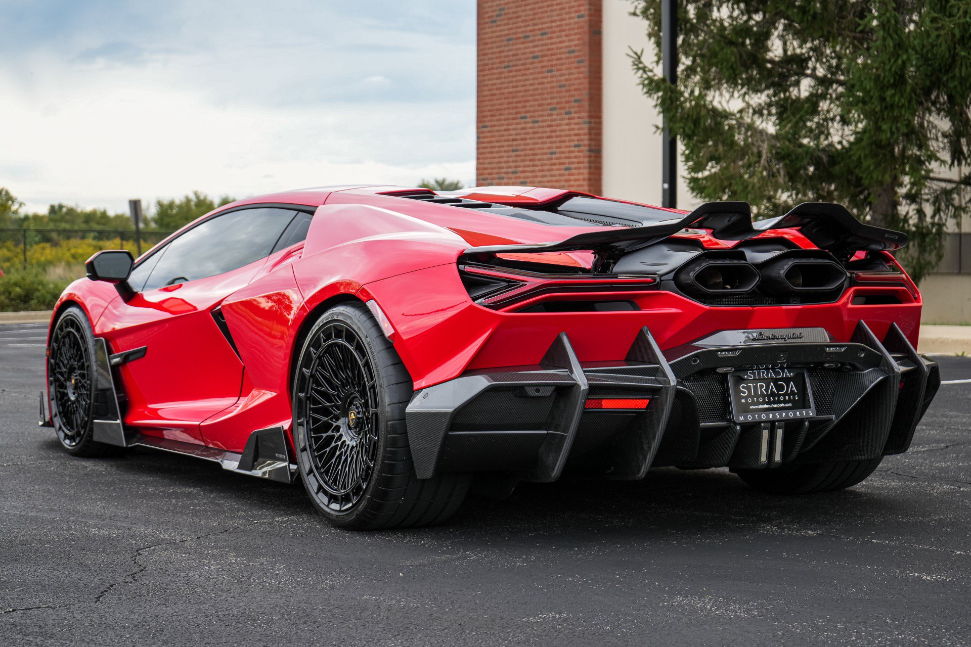 Used 2025 Lamborghini Revuelto AWD/4WD image 20