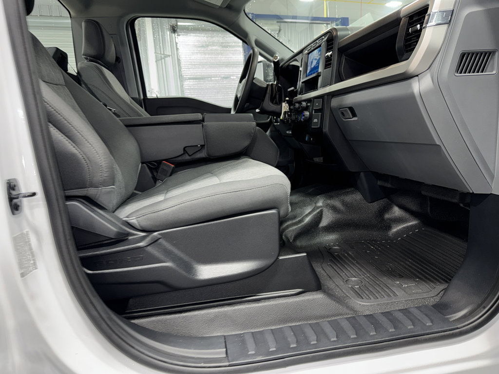 Used 2024 Ford F450 XL image 13