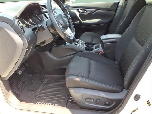 Used 2020 Nissan Rogue SV AWD/4WD image 15