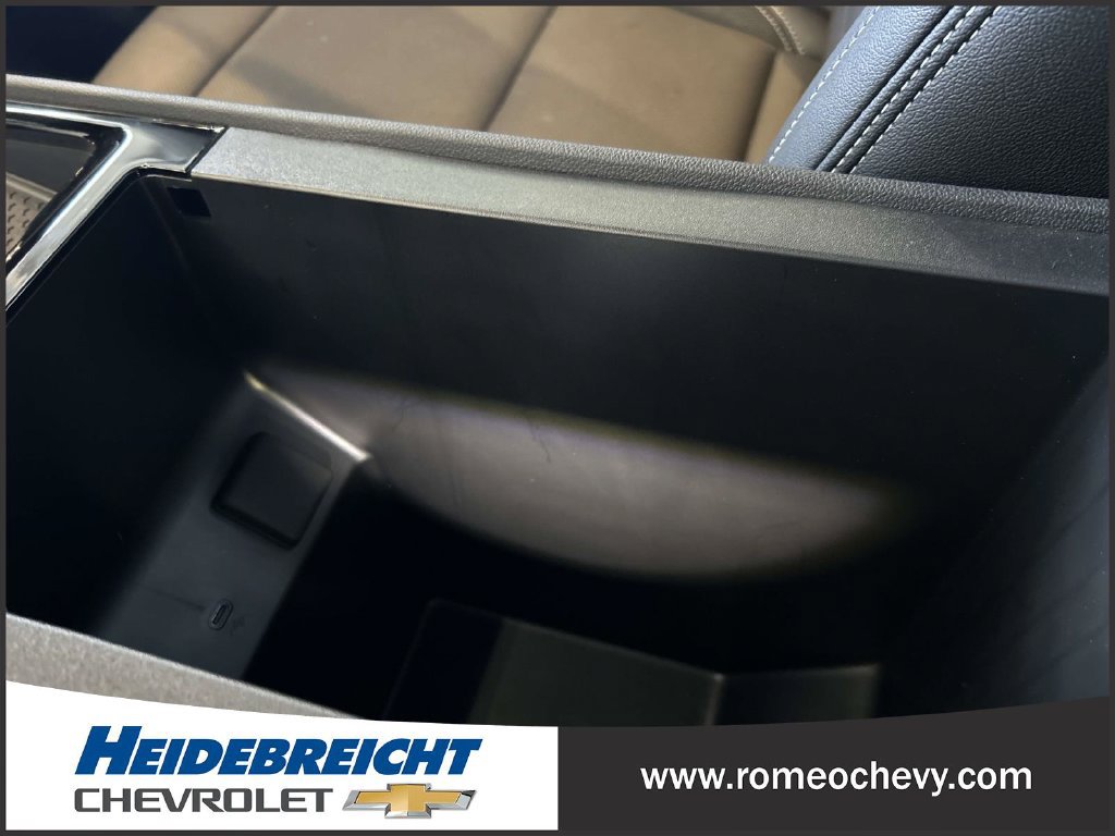 Used 2024 Chevrolet Blazer EV LT AWD/4WD image 31