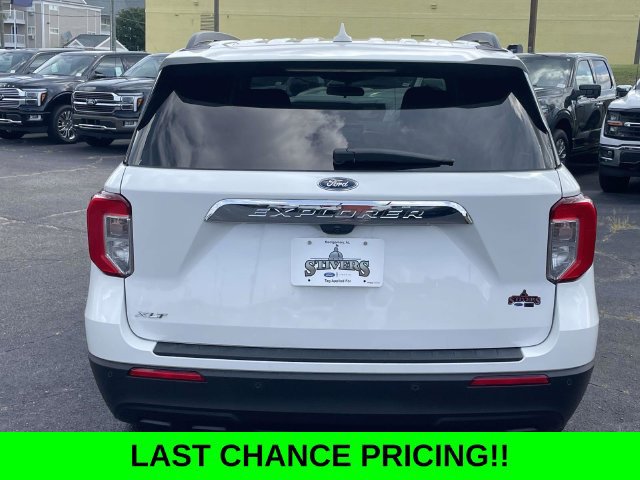 Certified 2024 Ford Explorer XLT RWD image 4
