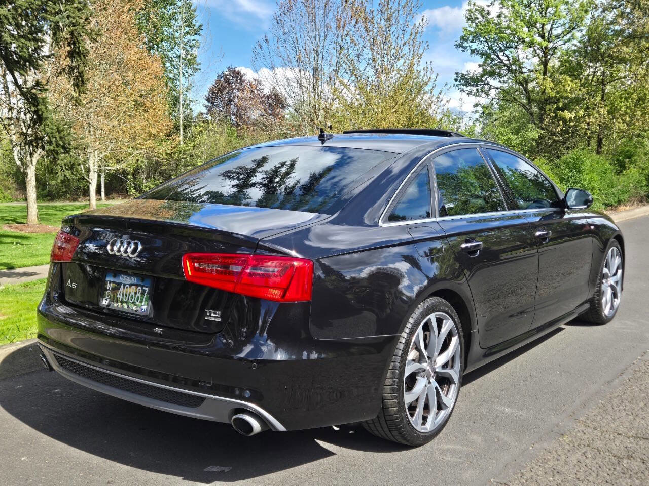Used 2015 Audi A6 TDI Premium Plus w/ Driver Assistance Package image 9