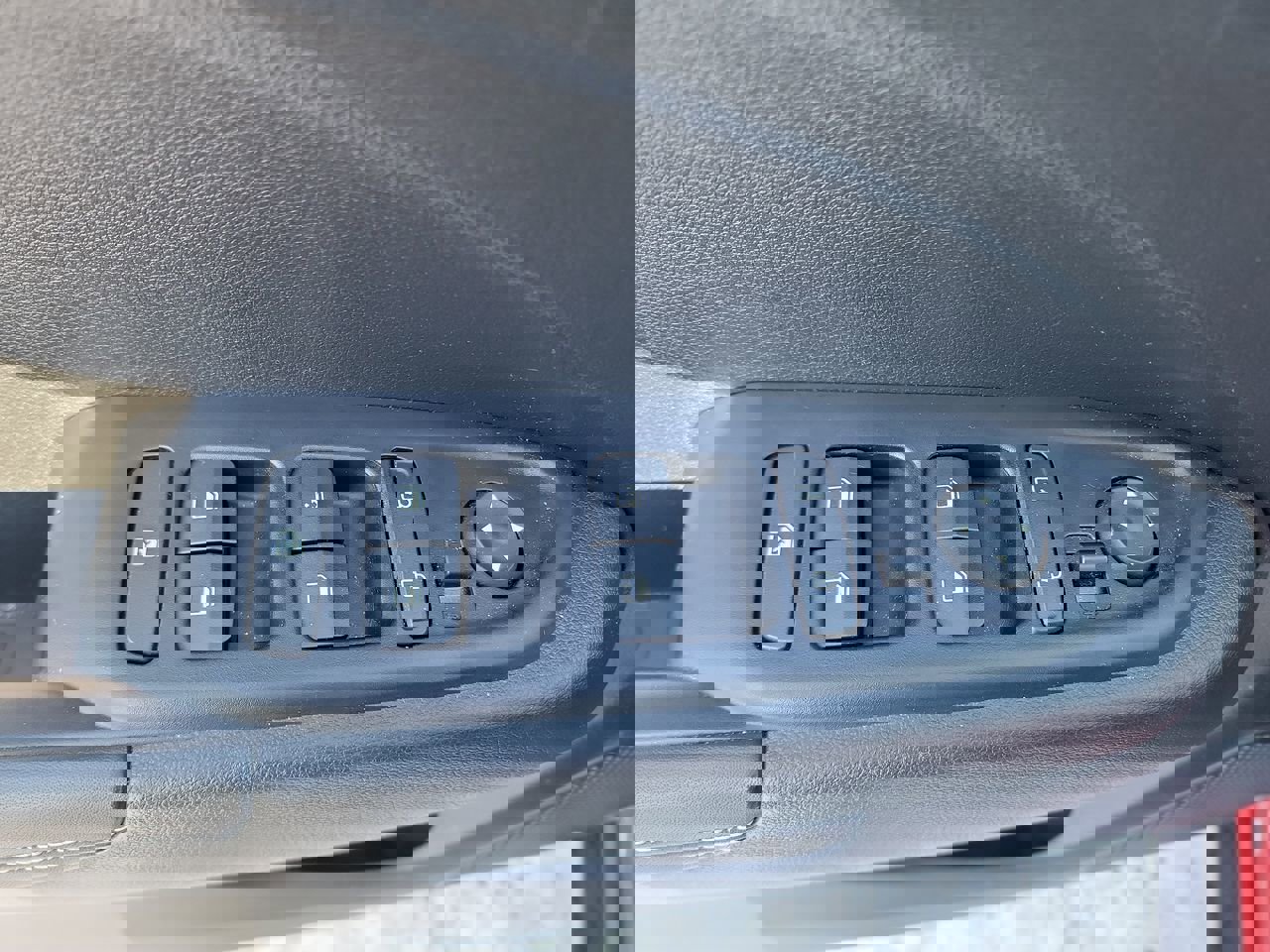 Certified 2023 Hyundai Venue Limited image 11