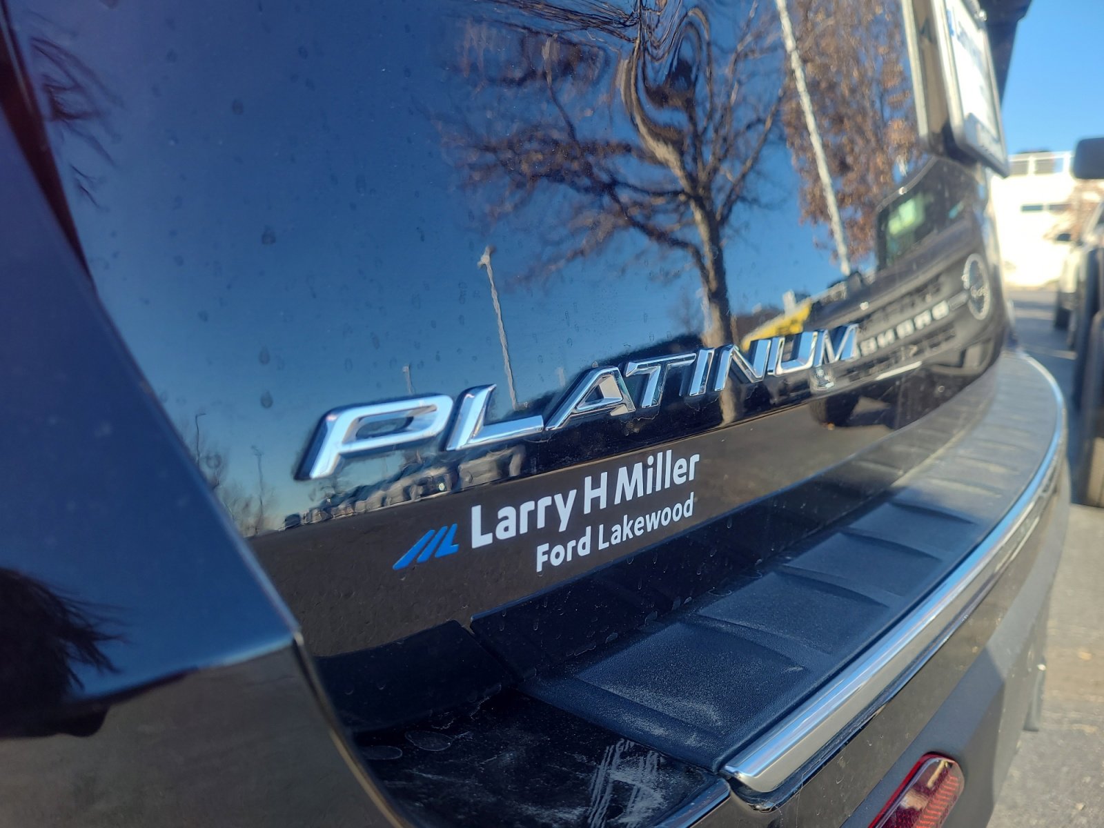 Certified 2023 Ford Explorer Platinum w/ Technology Package image 24