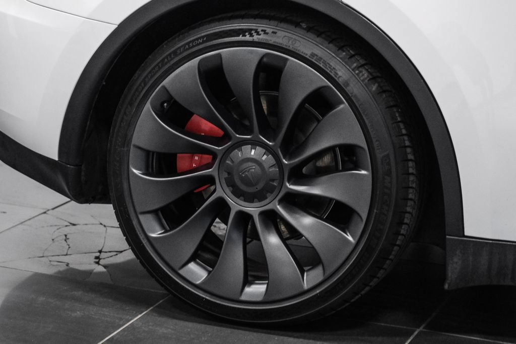 Used 2023 Tesla Model Y Long Range AWD/4WD image 50