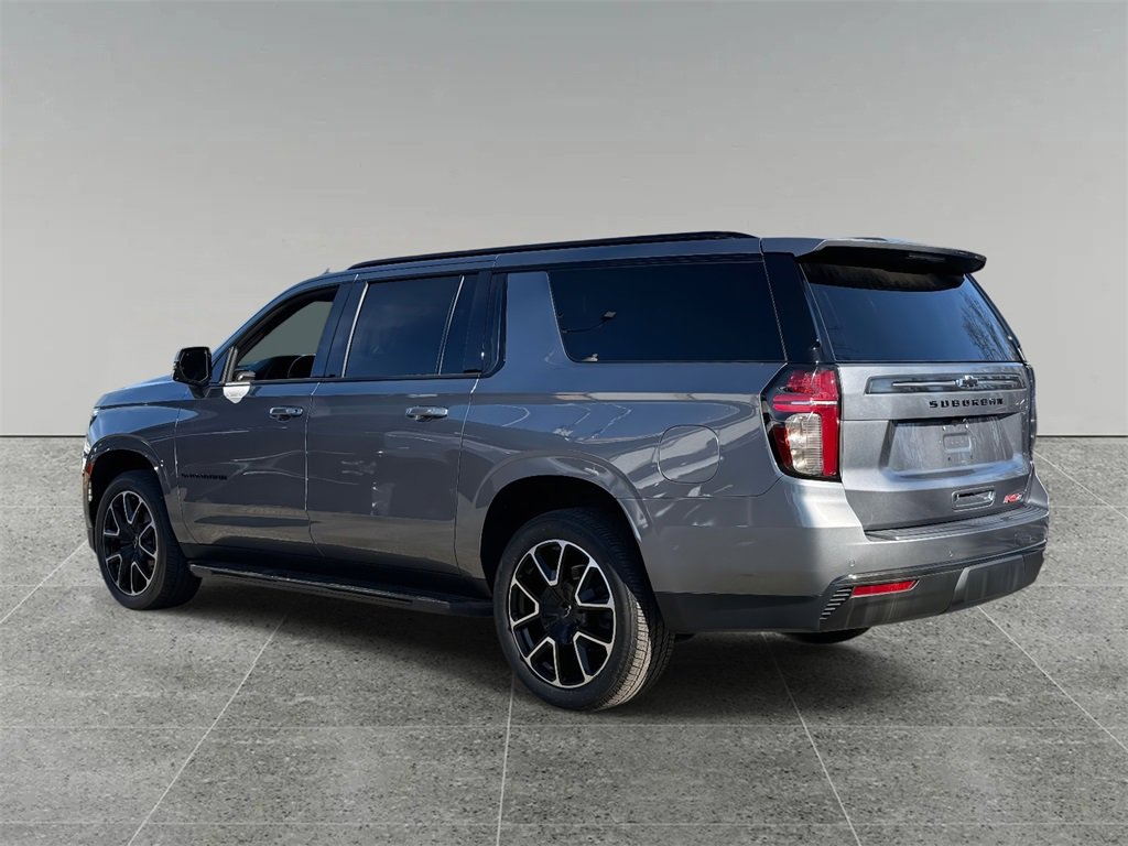 Used 2021 Chevrolet Suburban RST w/ Luxury Package image 12