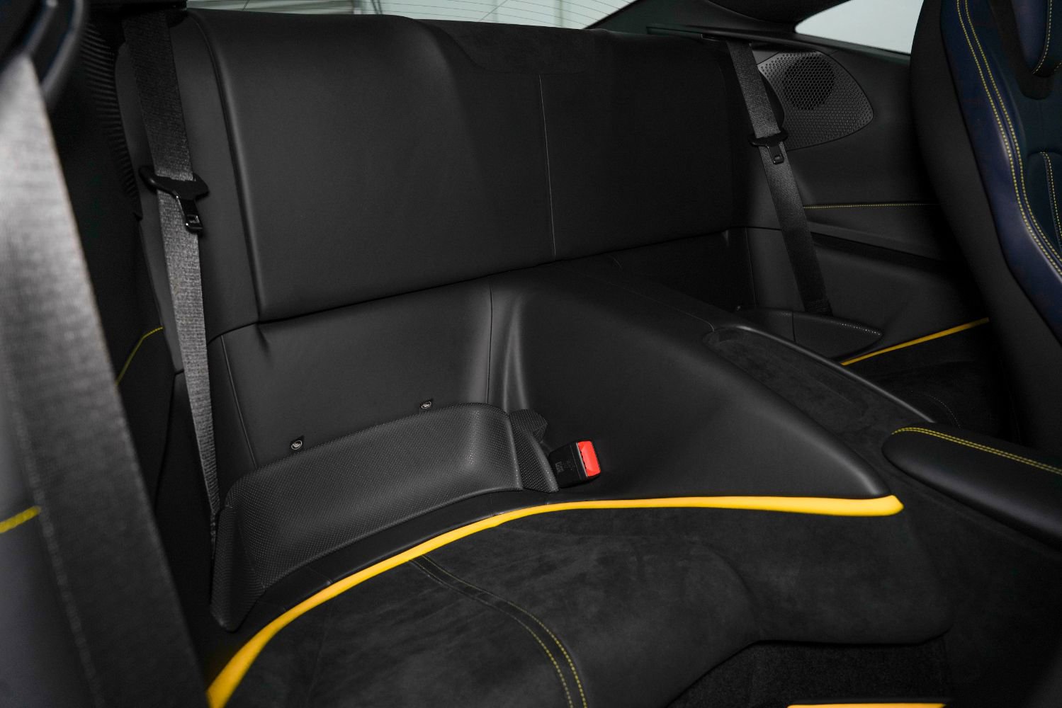 Used 2022 Ferrari Roma image 34