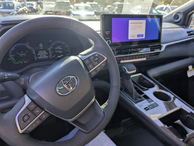 New 2026 Toyota Sienna Platinum AWD/4WD image 34