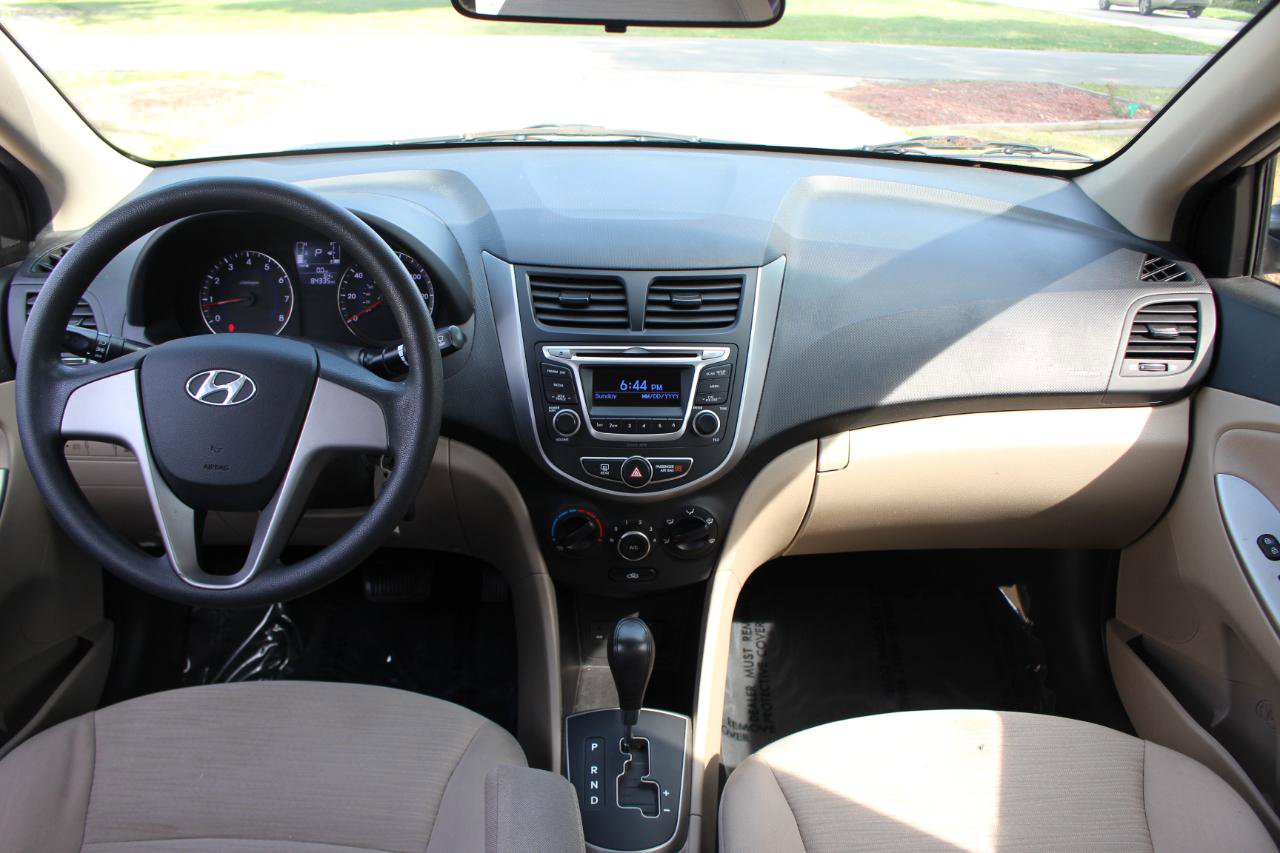 Used 2016 Hyundai Accent SE image 23