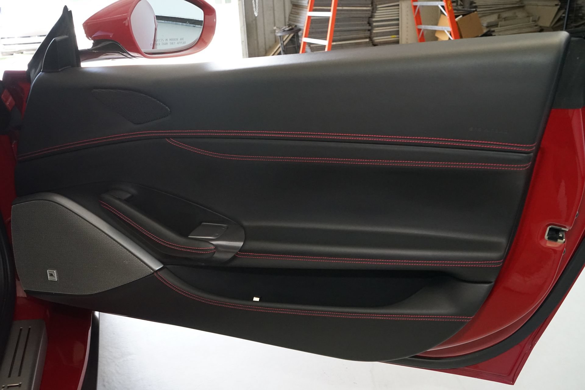 Used 2019 Ferrari Portofino RWD image 19