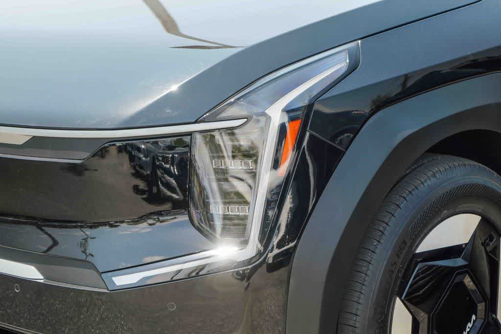 Certified 2024 Kia EV9 Wind AWD/4WD image 8