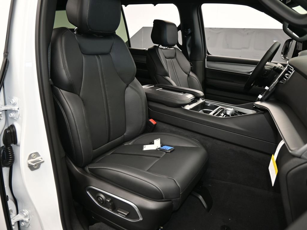 New 2026 Jeep Grand Wagoneer L Limited image 48