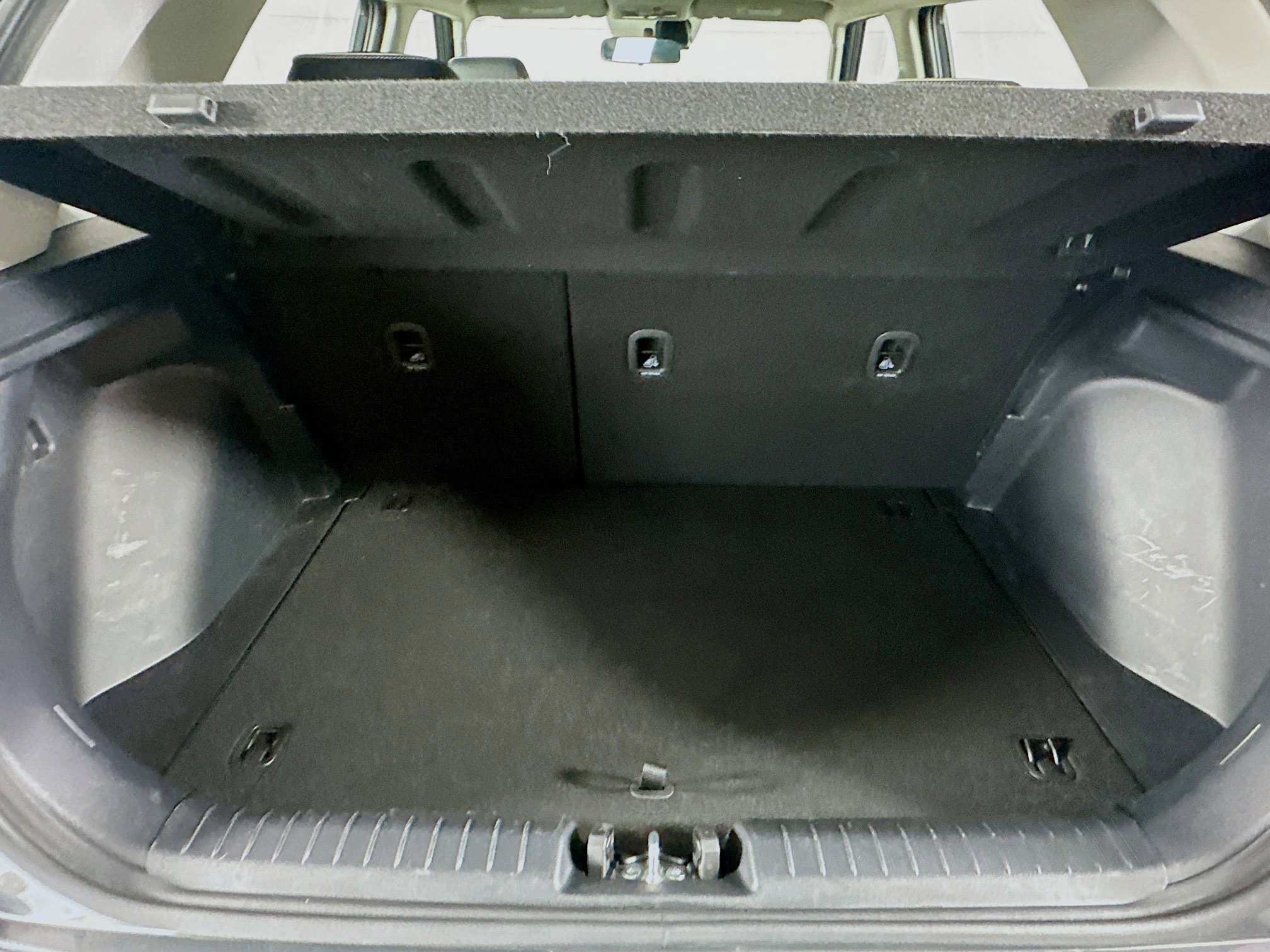 Used 2025 Hyundai Venue Limited image 28