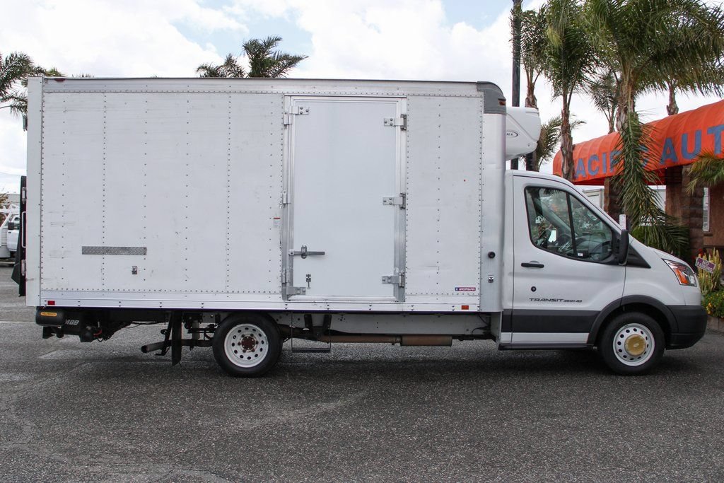 Used 2015 Ford Transit 350 156 DRW w/ Interior Upgrade Package RWD image 12