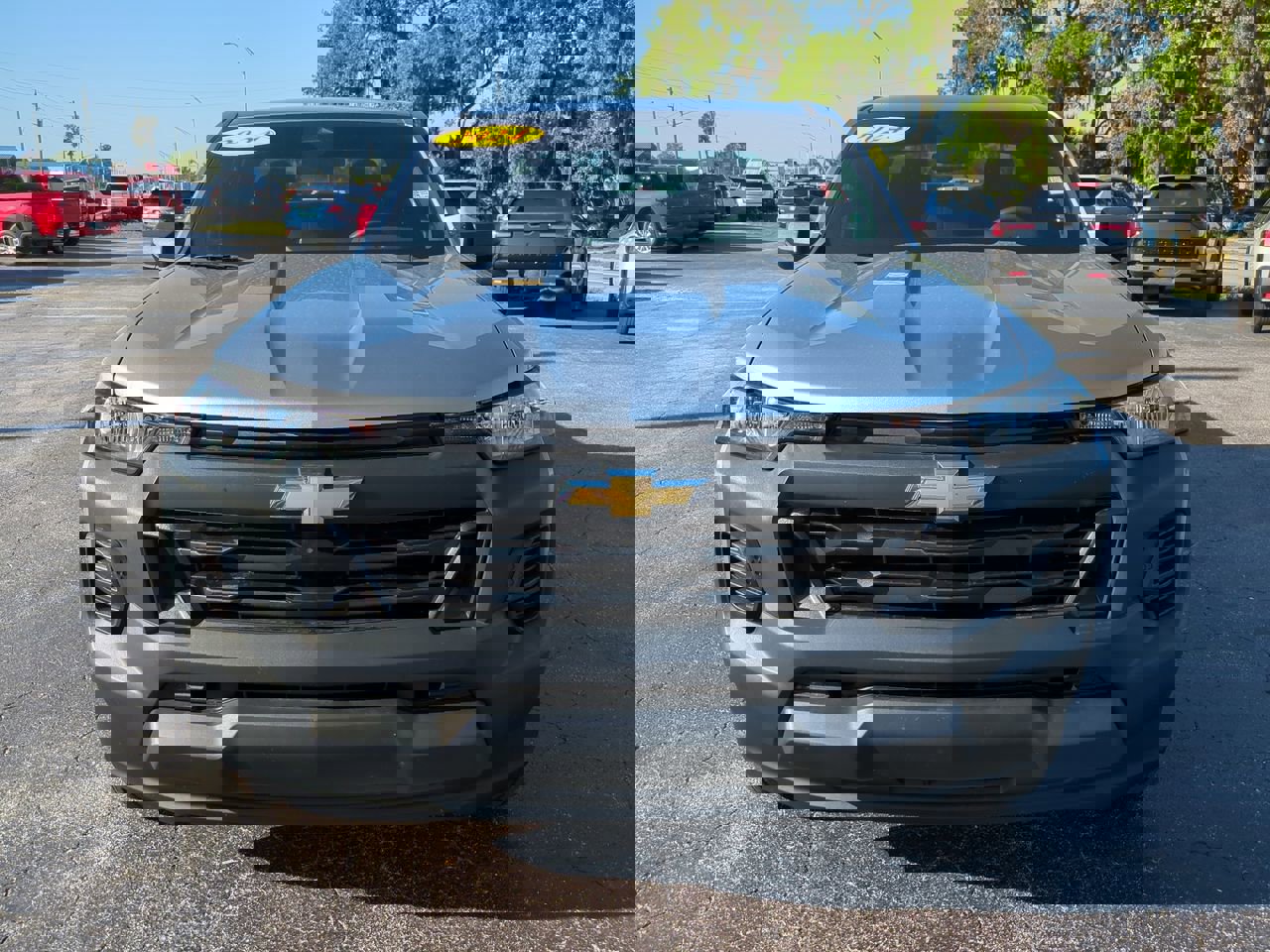 Used 2024 Chevrolet Colorado W/T image 9