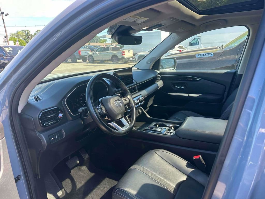 Used 2023 Honda Pilot Touring image 14
