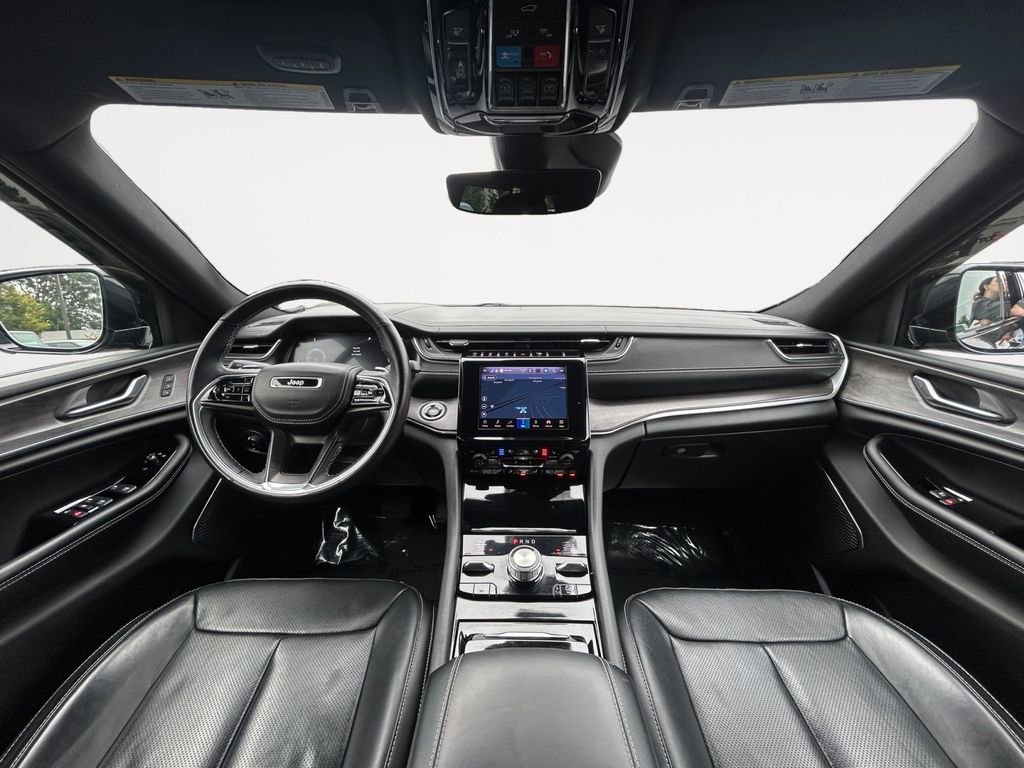 Used 2022 Jeep Grand Cherokee Overland image 14