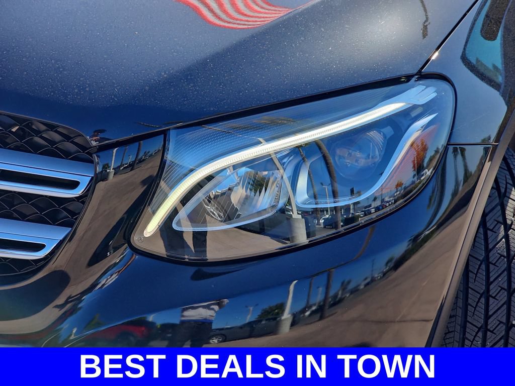 Used 2019 Mercedes-Benz GLC 350e 4MATIC image 32