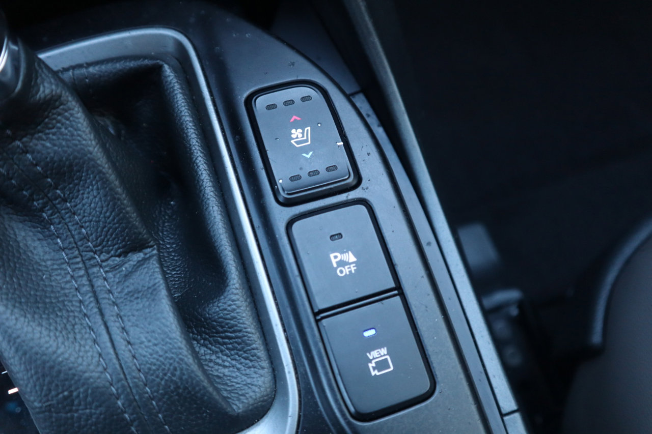 Used 2017 Hyundai Santa Fe AWD w/ SE Ultimate Tech Package 03 image 94