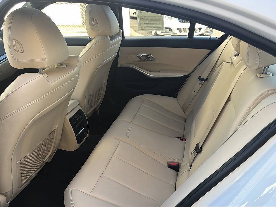 Used 2019 BMW 330i Sedan RWD image 17