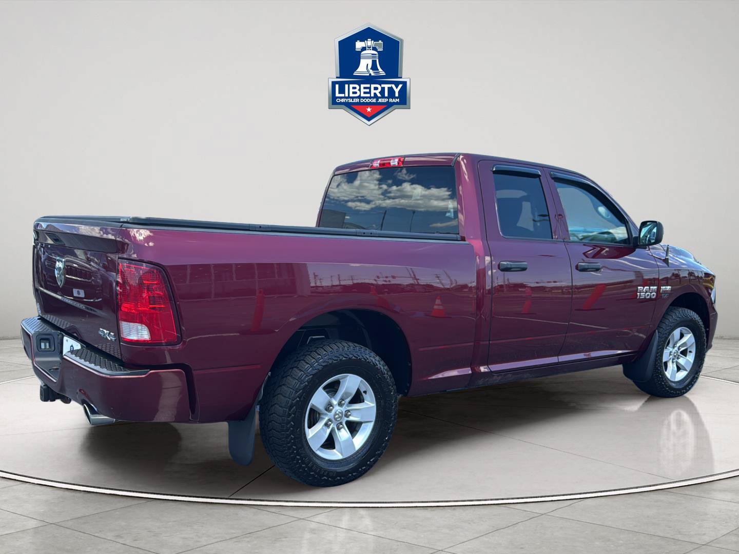 Certified 2017 RAM 1500 Express AWD/4WD image 11