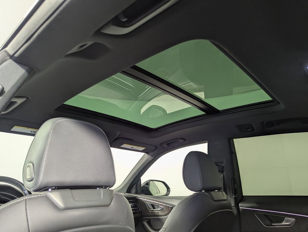 Used 2021 Audi Q8 Premium Plus image 12