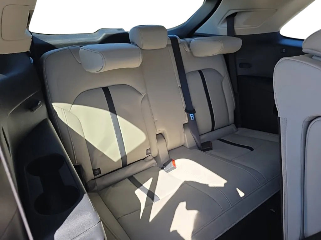Used 2024 MAZDA CX-90 3.3 Turbo w/ Preferred Package AWD/4WD image 21