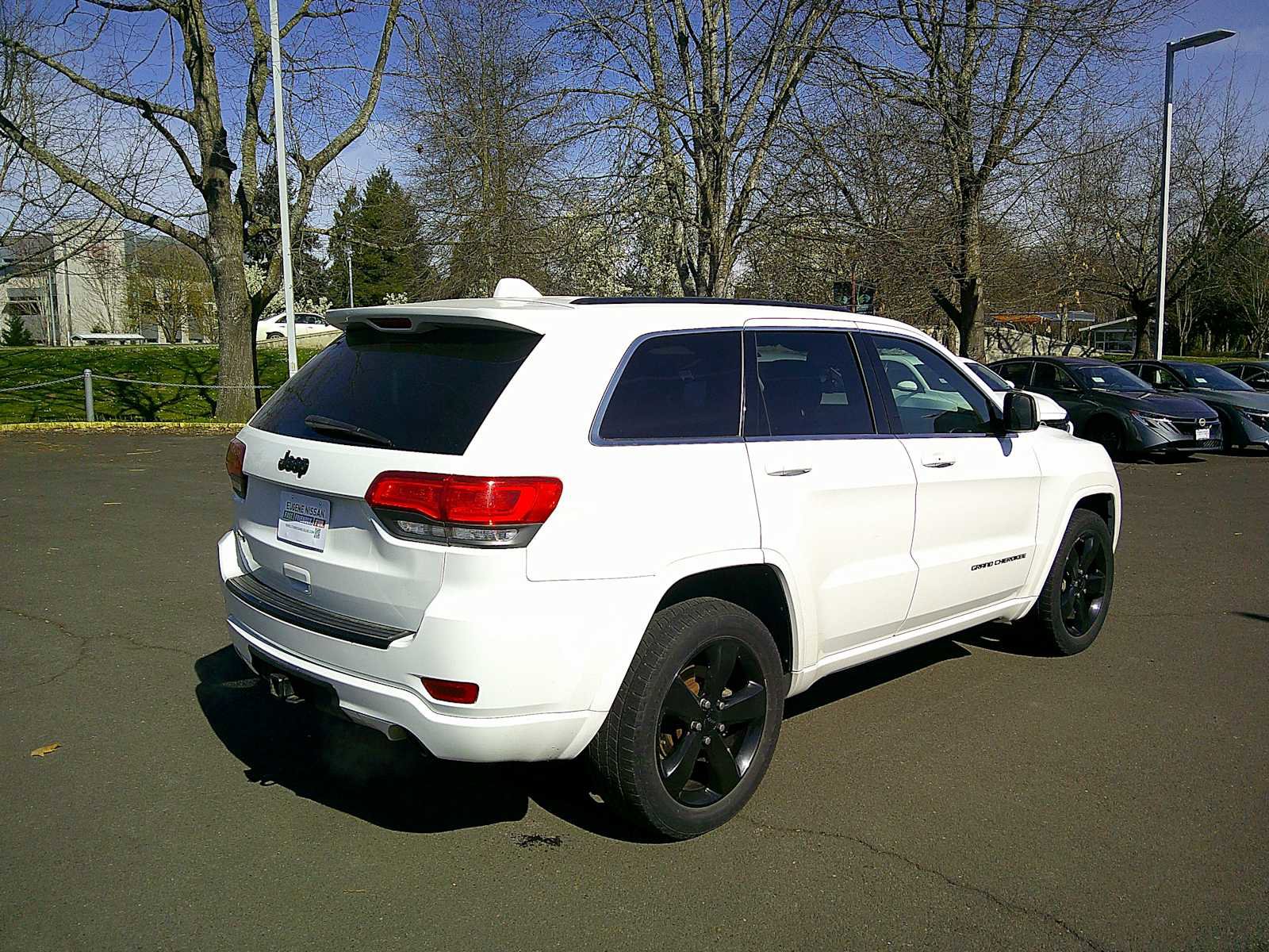 Used 2015 Jeep Grand Cherokee Altitude image 5
