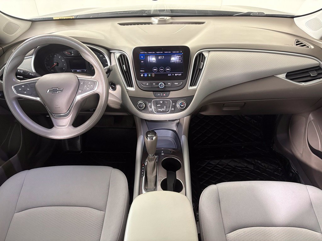 Used 2020 Chevrolet Malibu LS FWD image 32
