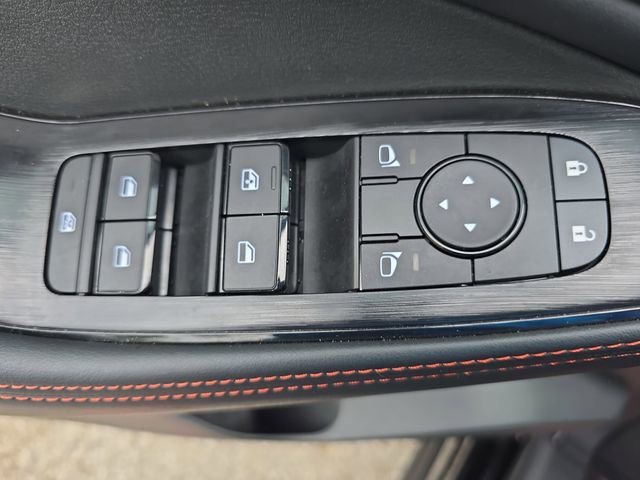 Used 2025 Nissan Rogue SV image 28